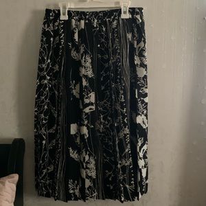 🥰EUC Vintage Leslie Fay Pleated Floral/Branches/Forest Print Skirt